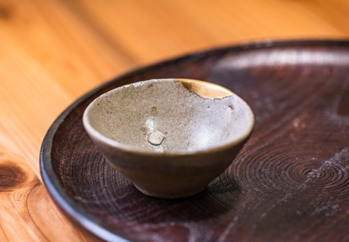 15年以上使い続けている金継ぎの古唐津山盃